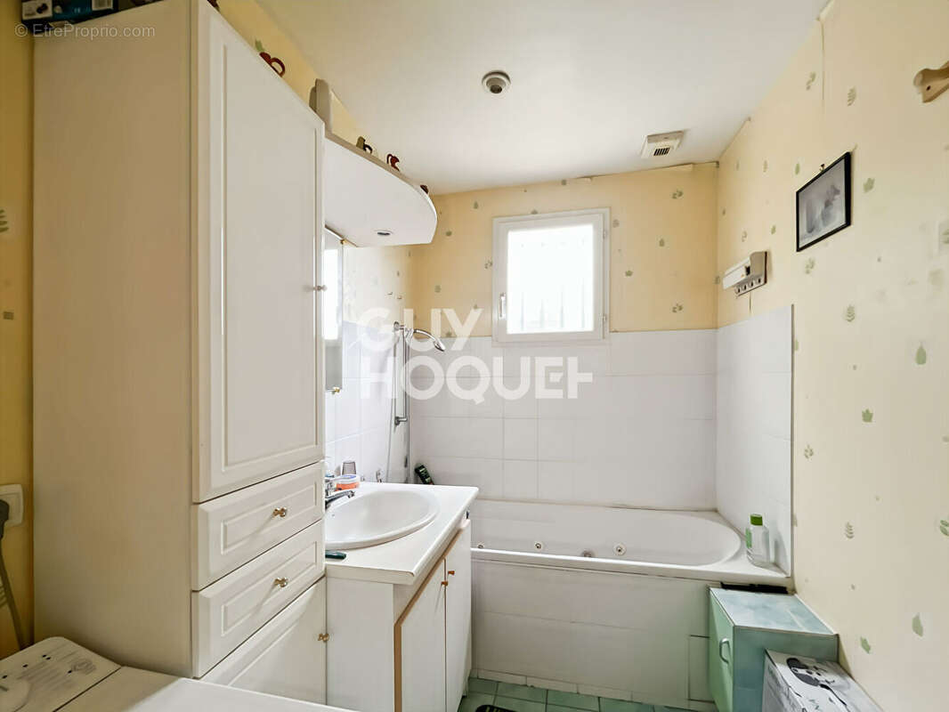 Maison à MAUPERTHUIS