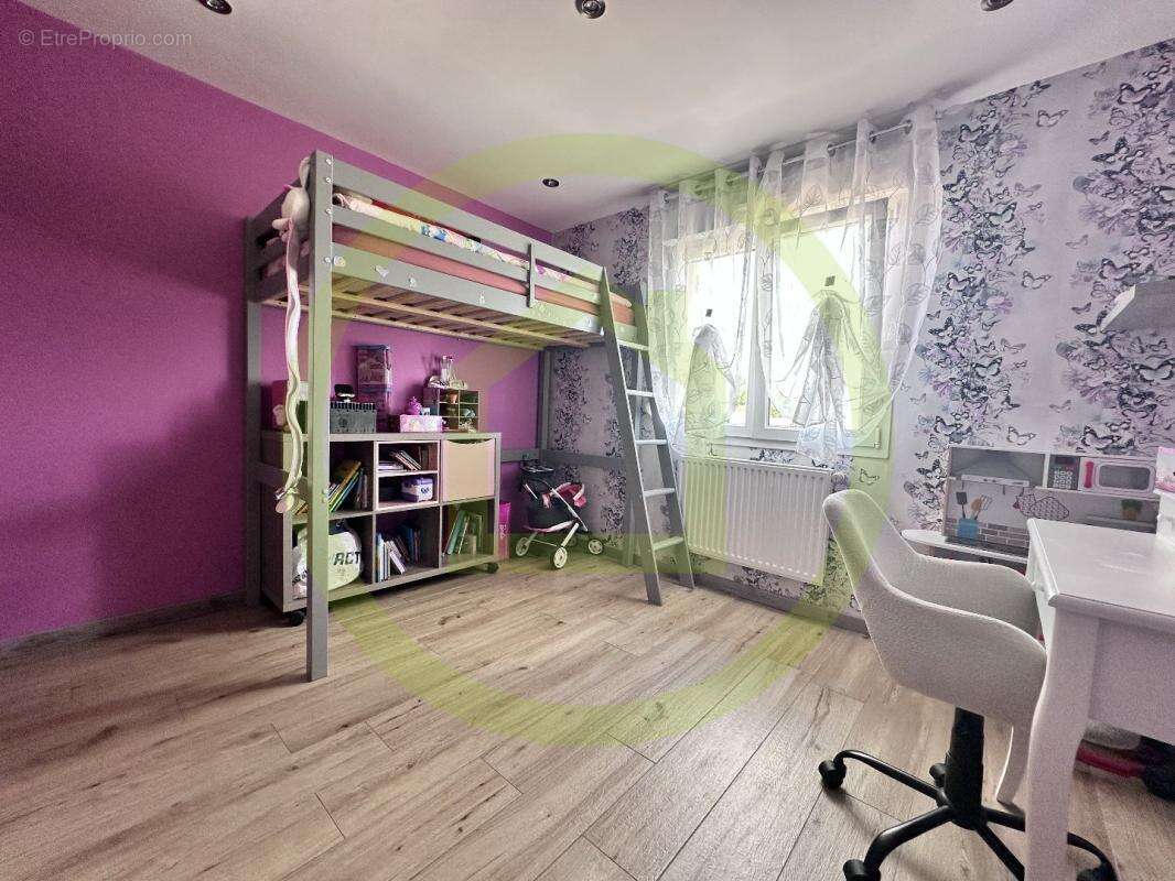 Maison à CONFLANS-EN-JARNISY