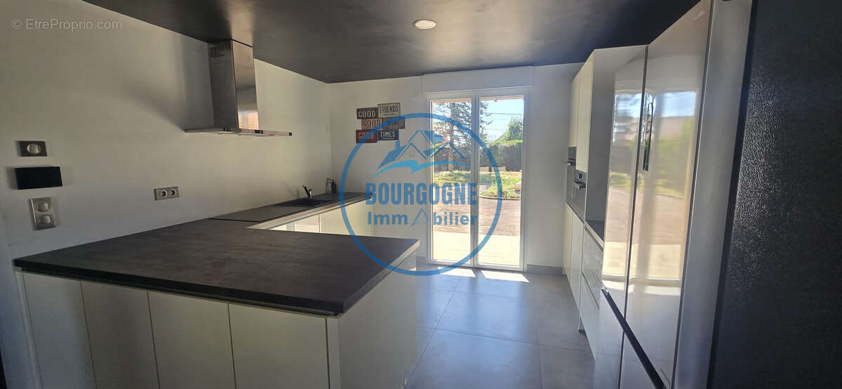 Maison familiale 200 m2 7 pièces / Aux portes de Chalon sur Saône - photo 4
