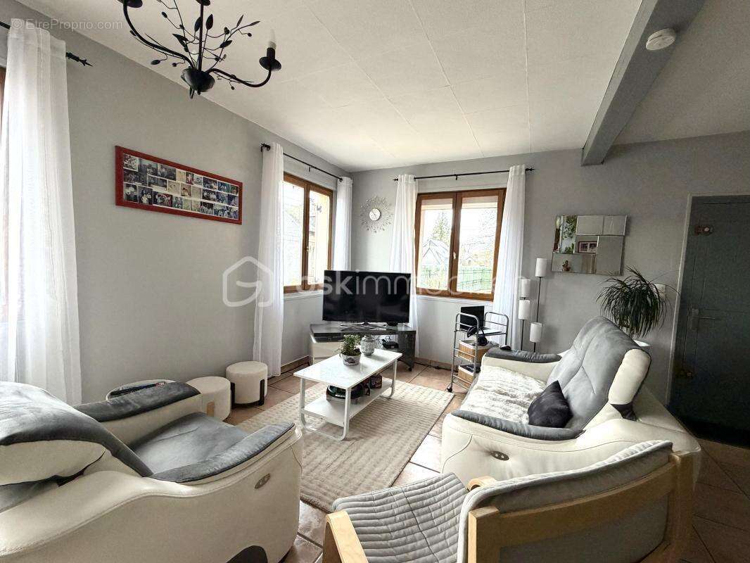 Maison à NOTRE-DAME-DE-BONDEVILLE