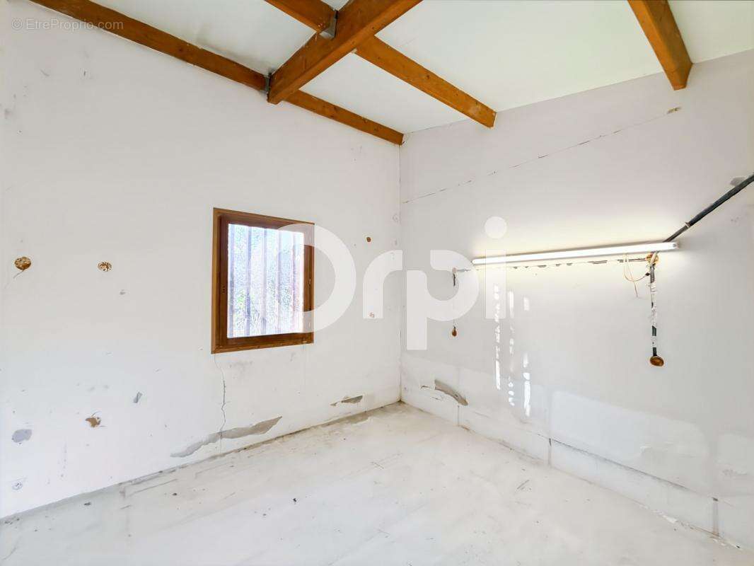 Maison à RUOMS
