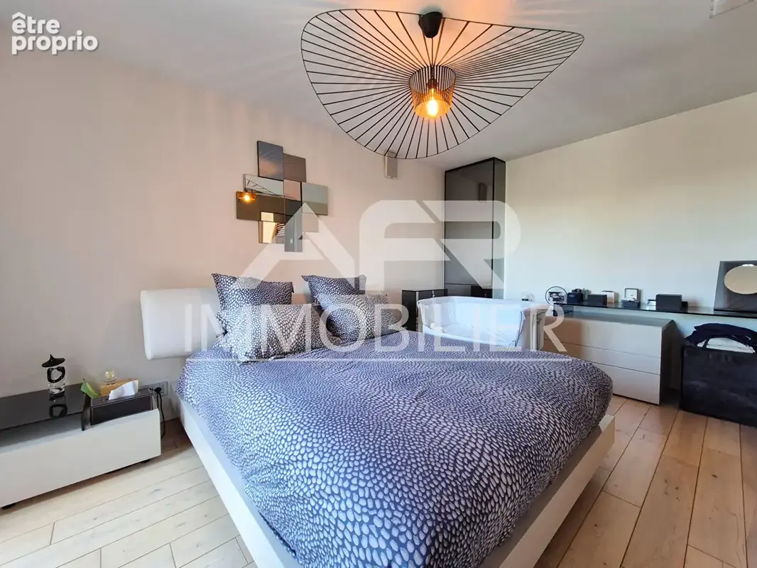 Maison contemporaine à Chatou , Vue panoramique sur la vallée de la Seine, domotique et cadre de vie privilégié - photo 19