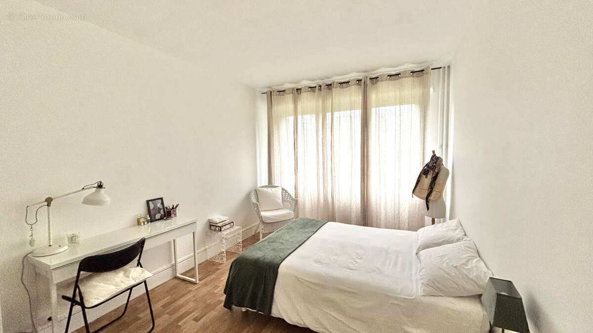 Appartement à ENGHIEN-LES-BAINS