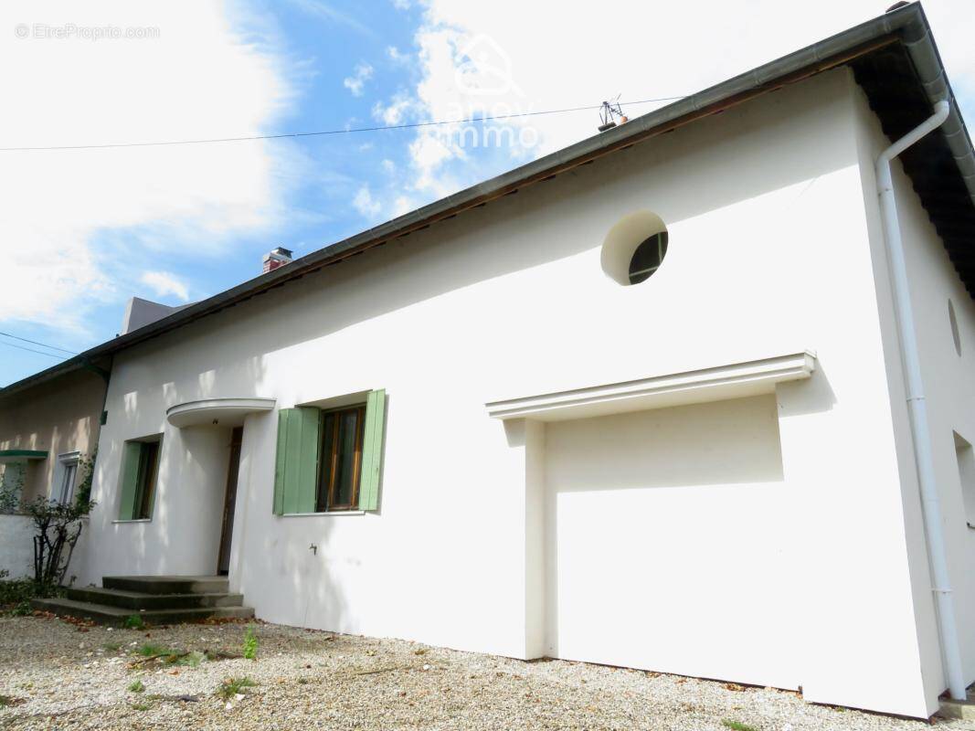 Maison à VAULX-EN-VELIN