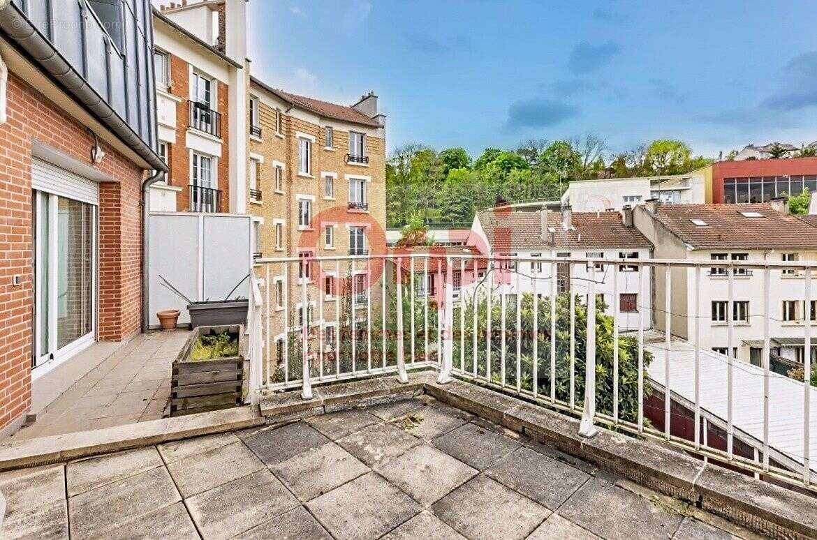 Appartement à ISSY-LES-MOULINEAUX