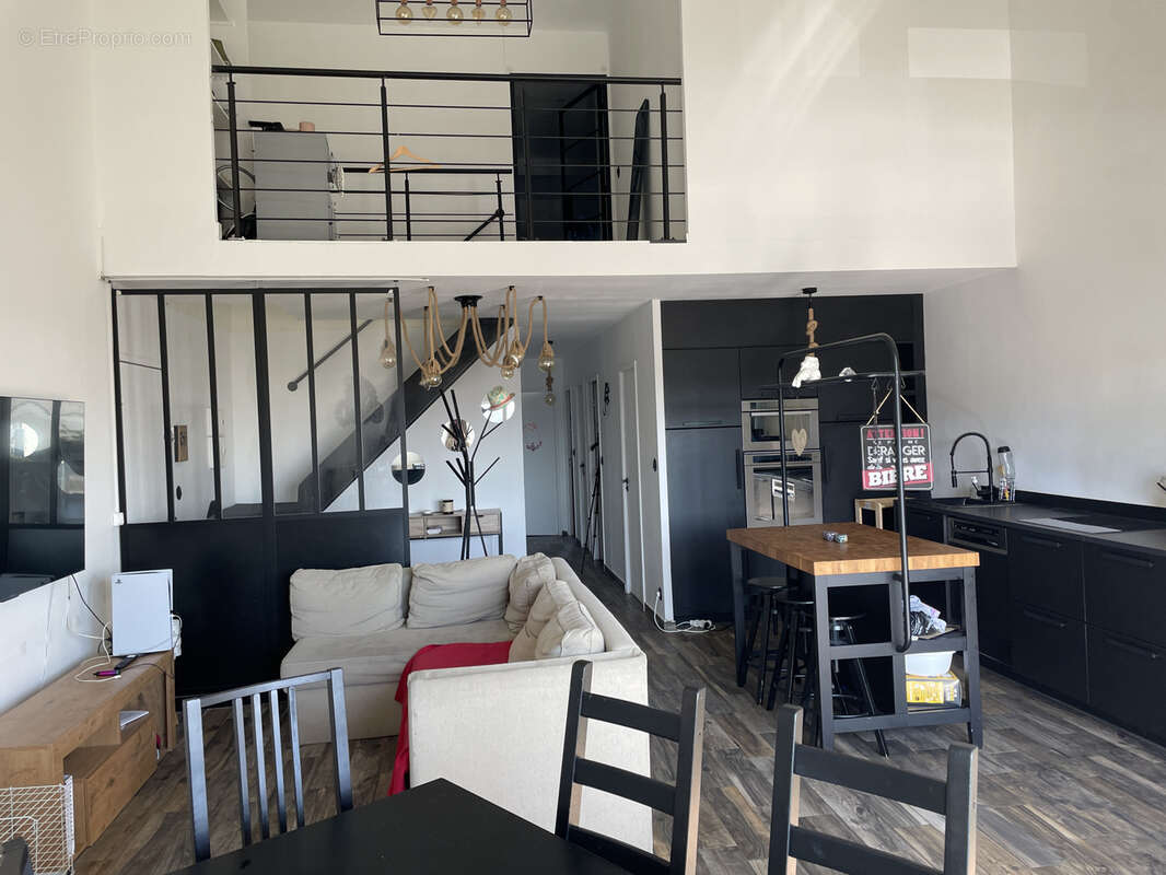 Appartement à ANDREZIEUX-BOUTHEON