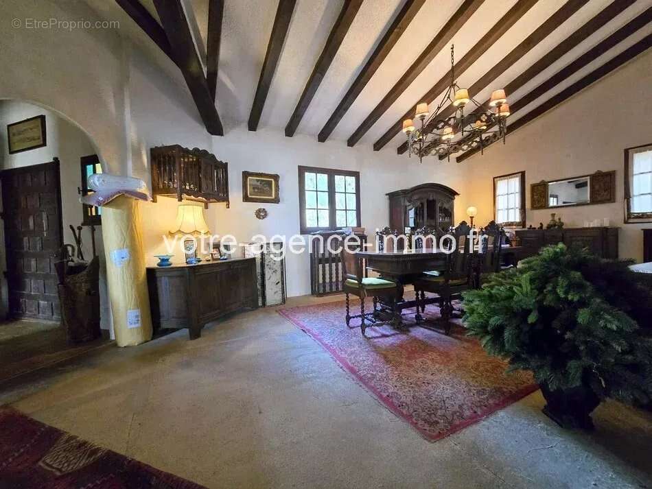 Maison à LA GAUDE