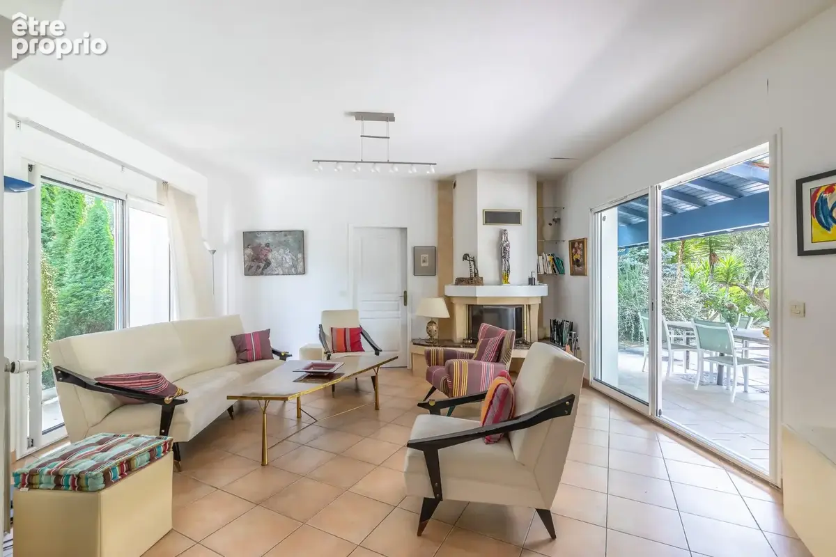 Maison 6 pièces 148 m² à vendre à Bassussarry (64200) - photo 6