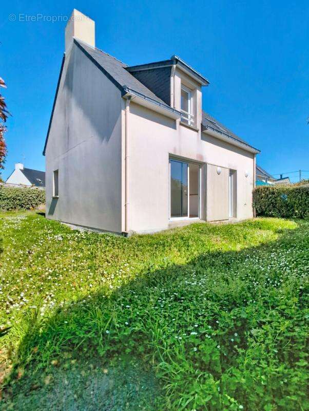 Maison à LA TURBALLE