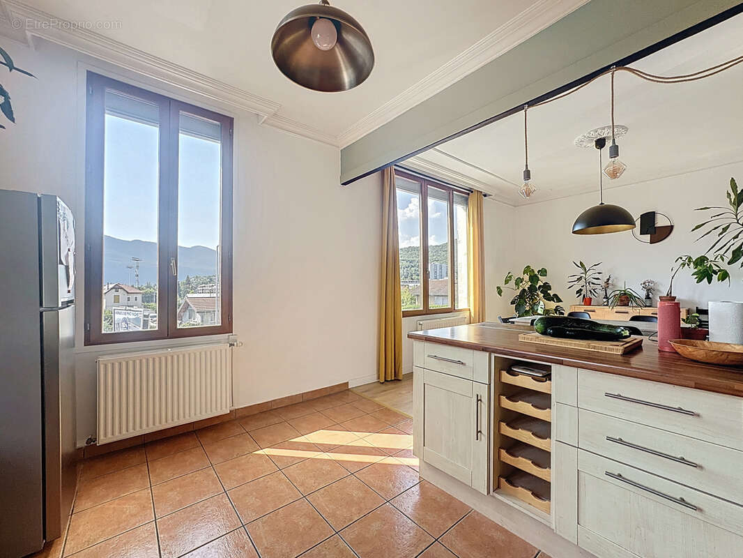 Appartement à AIX-LES-BAINS
