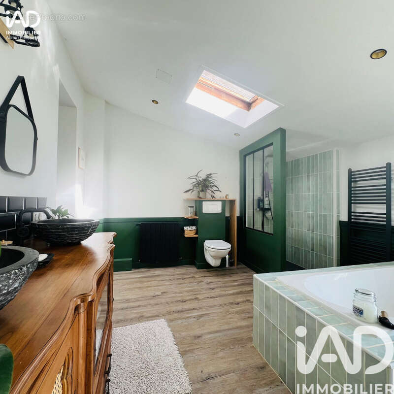 Photo 8 - Maison à BOUGUENAIS