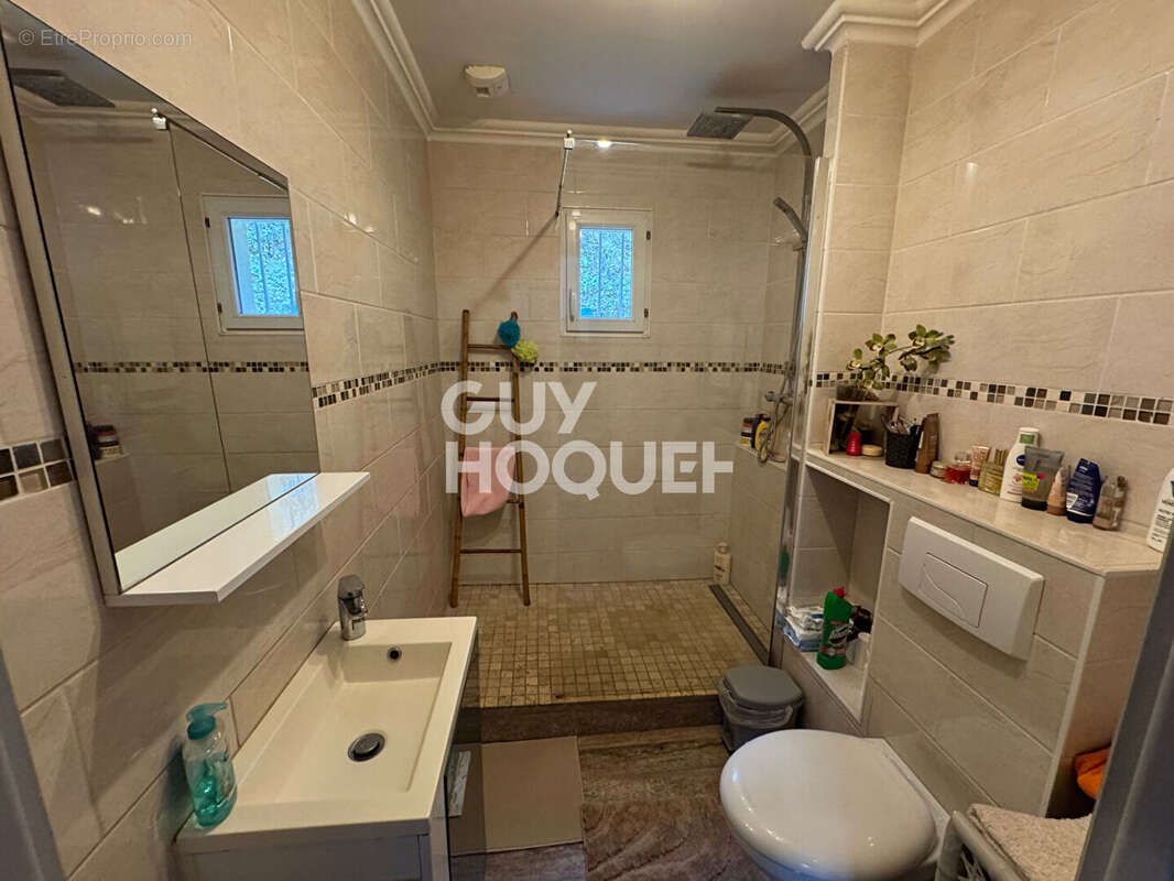 Maison à EZY-SUR-EURE