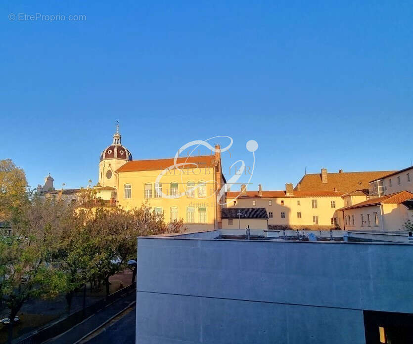 Appartement à LYON-1E
