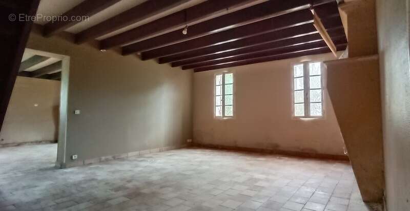 Maison à vendre 4 pièces + grange SAINT CHRISTOPHE DE DOUBLE (33) - photo 11