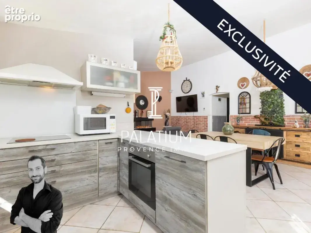 Maison Plain-Pied avec Piscine et Jardin - Potentiel unique ( T4 + T2 ) - photo 12