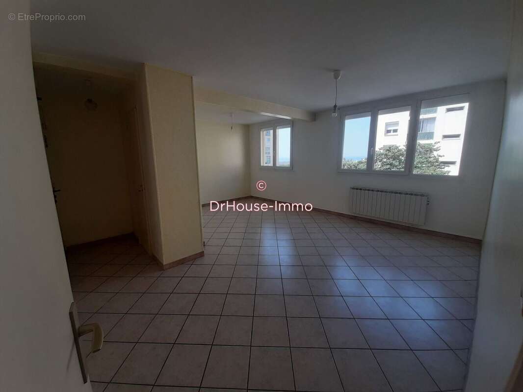 Appartement à MARSEILLE-14E