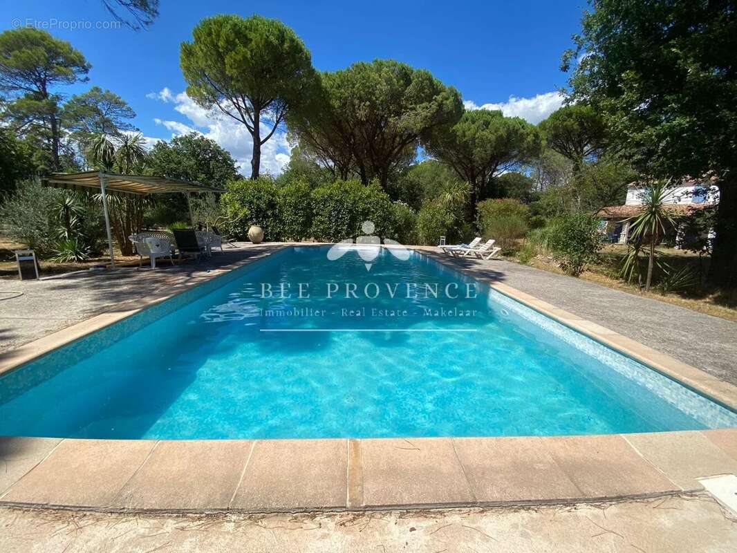 Maison à BESSE-SUR-ISSOLE