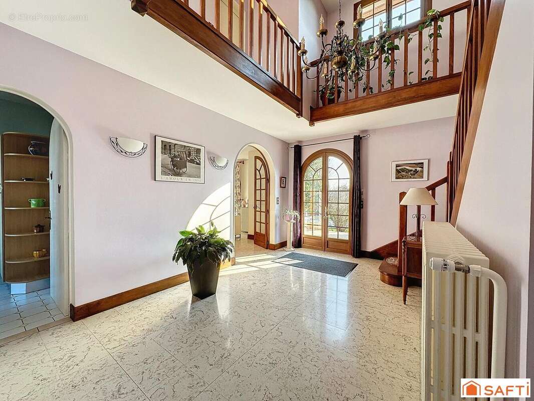 Photo 2 - Maison à VILLENEUVE-SUR-YONNE