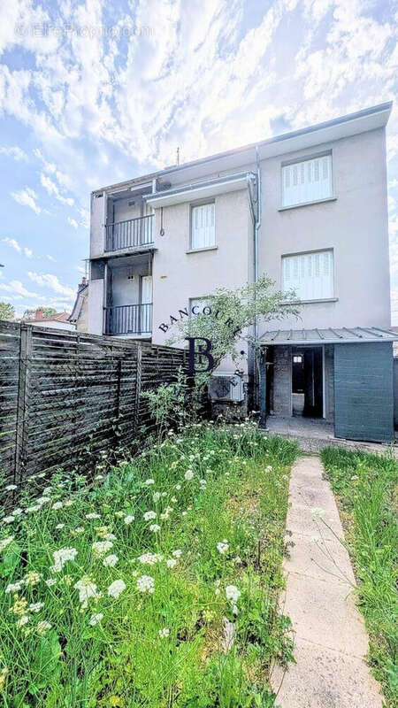 Appartement à BRIVE-LA-GAILLARDE