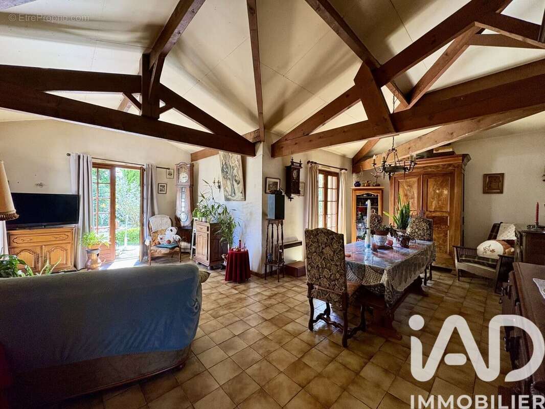 Photo 2 - Maison à MONTCARET