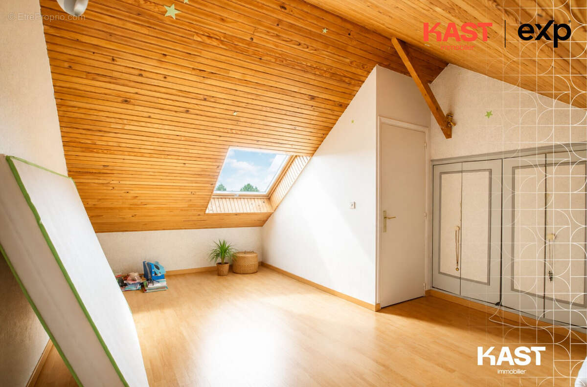 Maison 112 m² à Saint-Didier  - photo 7