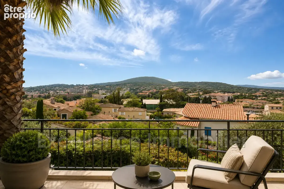 Appartement 3 pièces 63 m² à vendre à Sainte-Maxime (83120) - photo 2