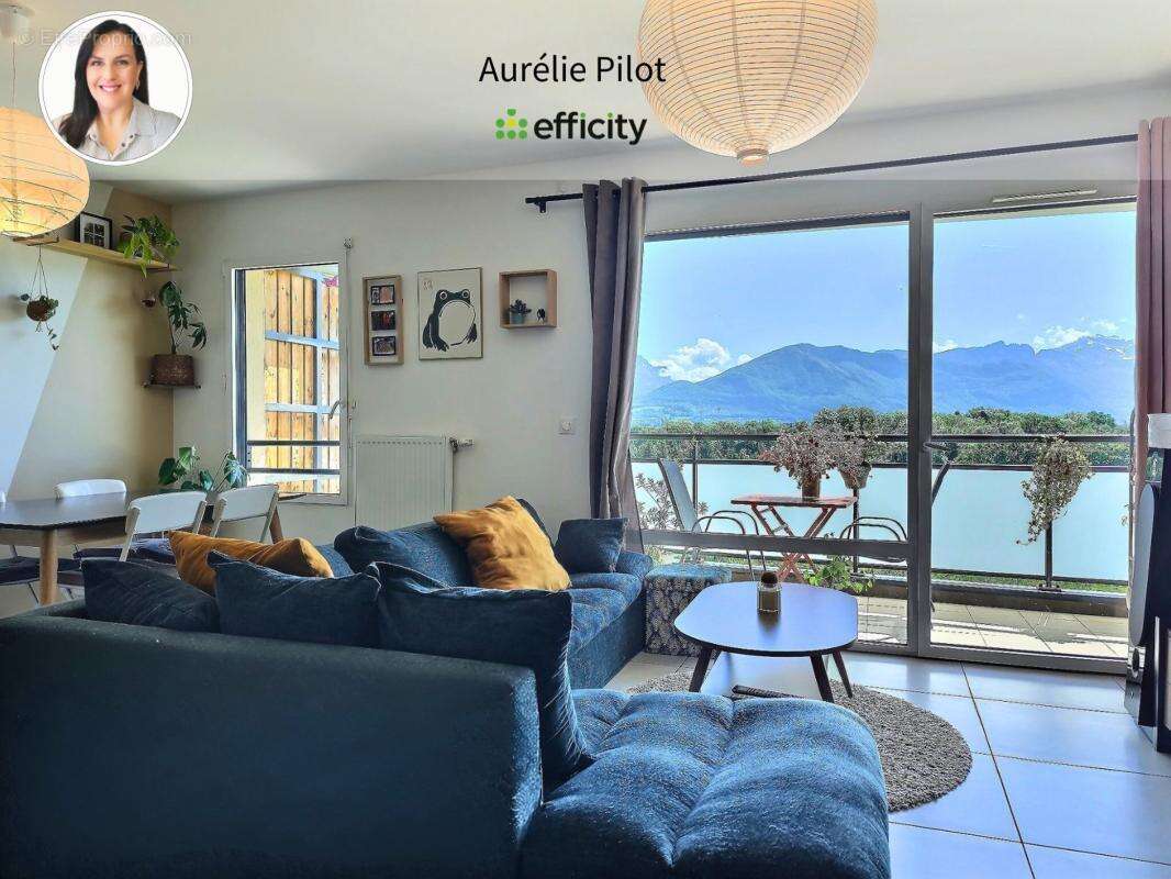 Appartement à POISY