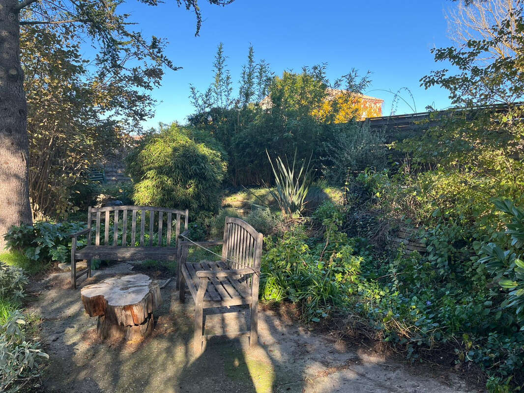 Maison à SAINT-JEAN-DE-VEDAS