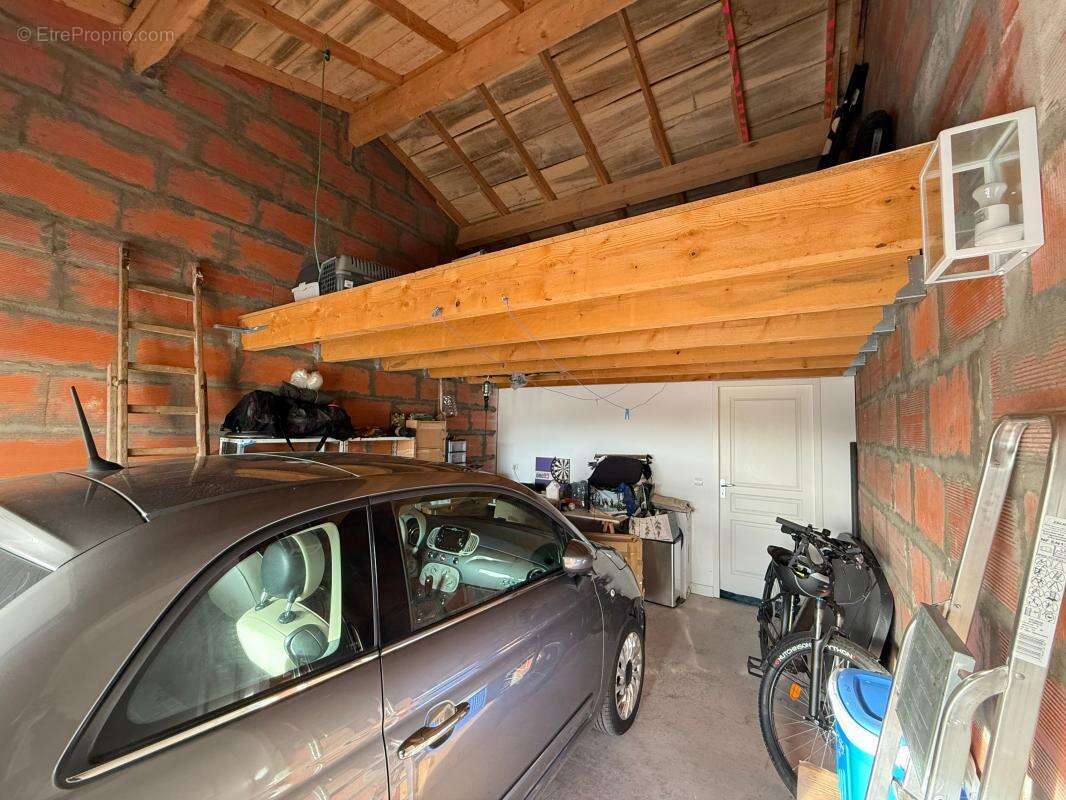 Maison à VAUX-SUR-MER