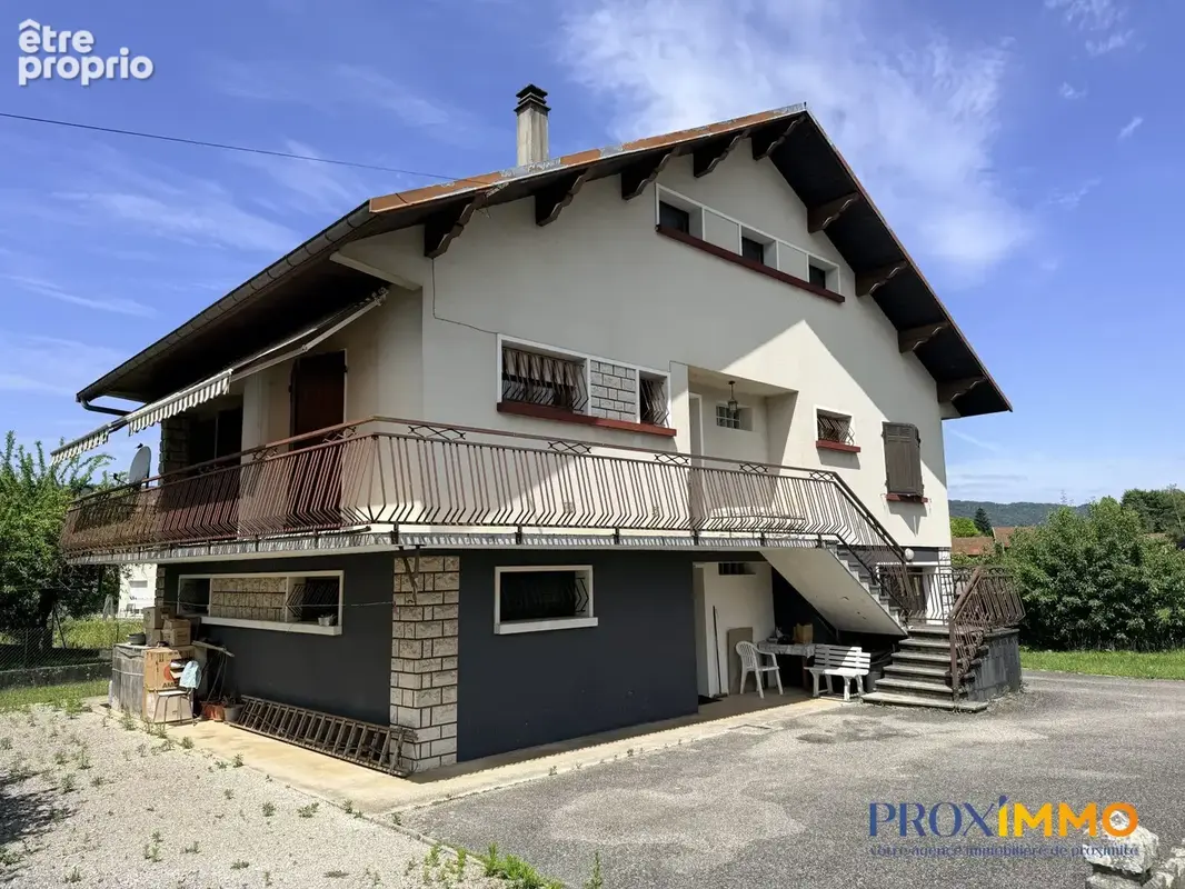 Maison 4 pièces 108 m² à vendre à Entre-Deux-Guiers (38380) - photo 2