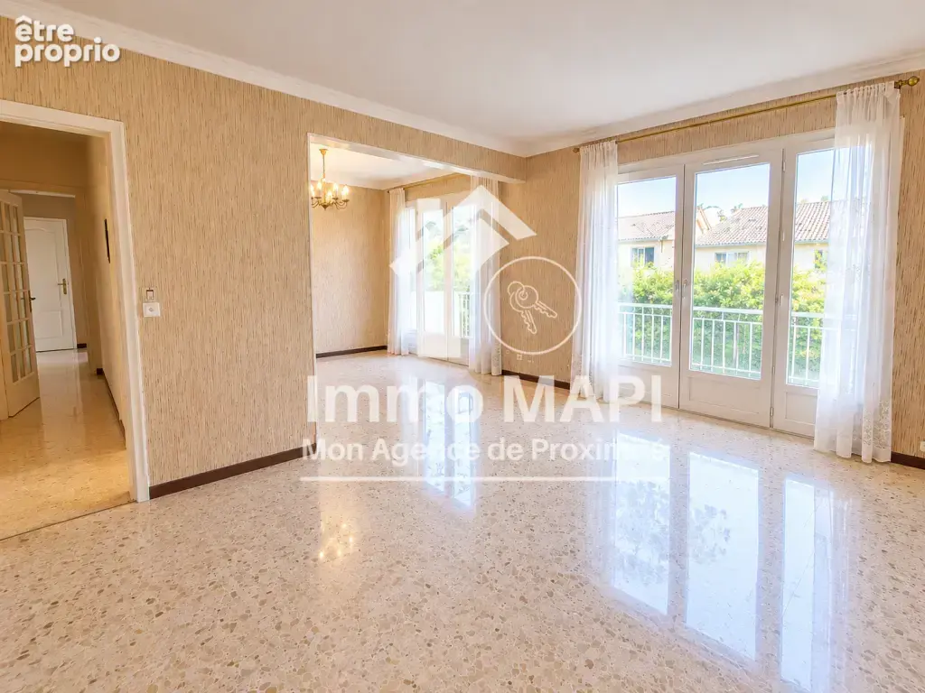 Maison à vendre d'une surface de 125m2 avec garage de 25m2 sur un terrain de 350m2 à Montpellier - photo 3