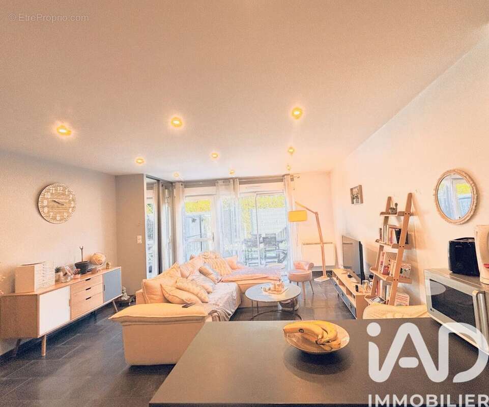 Photo 2 - Appartement à BUCHERES