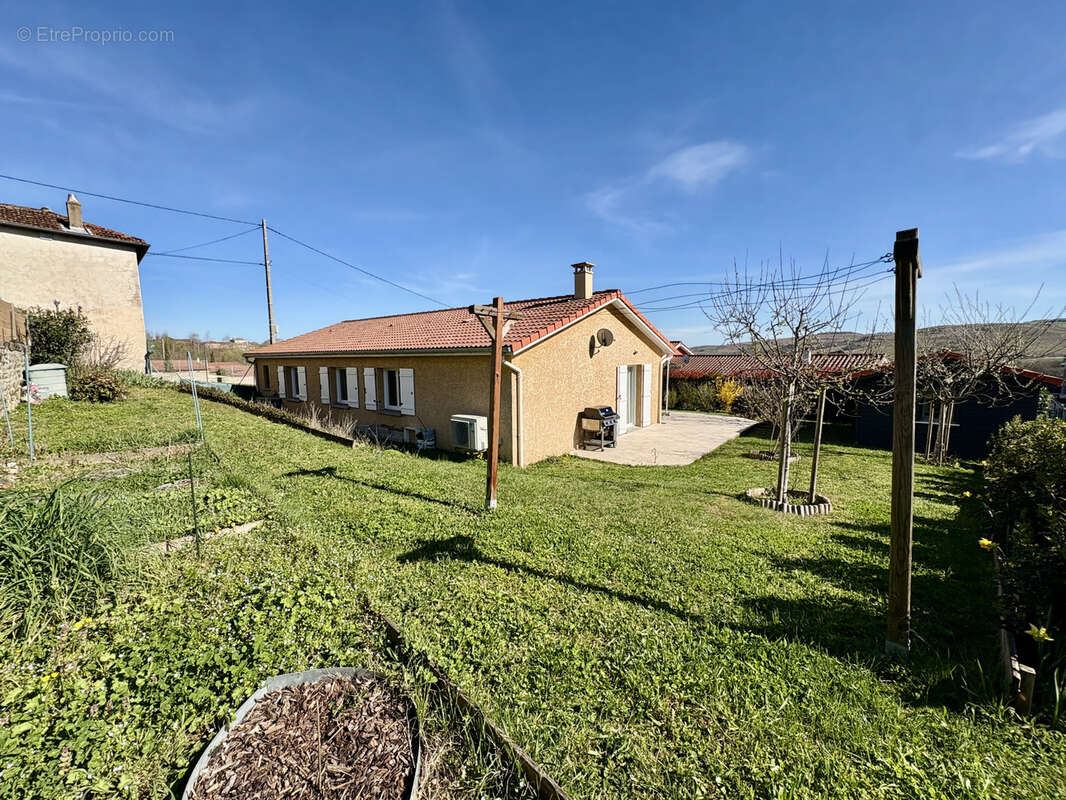 Maison à LE PERREON