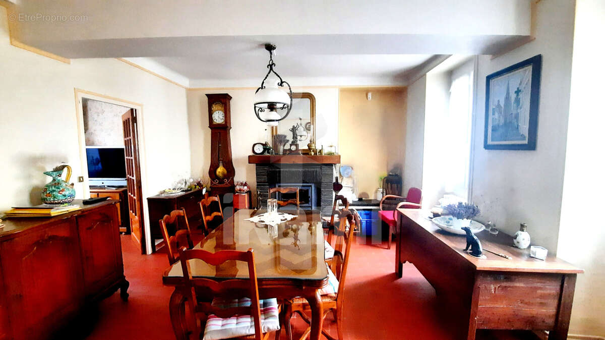 Maison à CHAMPLAY