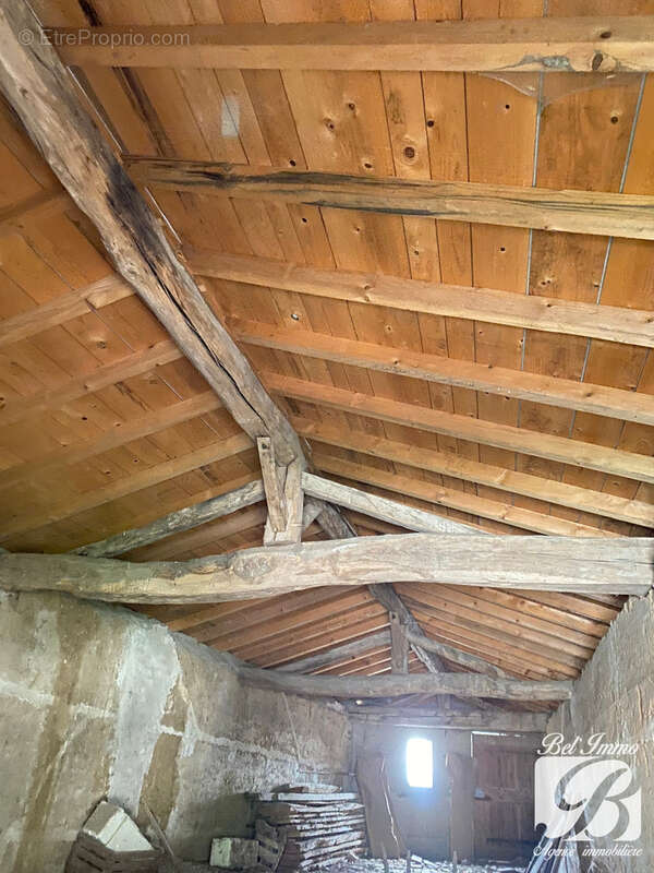 Maison à BOURG-SAINT-CHRISTOPHE