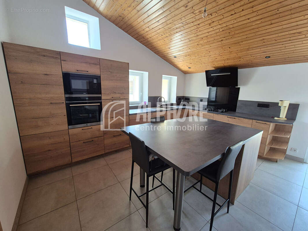 Maison 7 pièces à vendre à Thire - Réf 5200 - photo 5