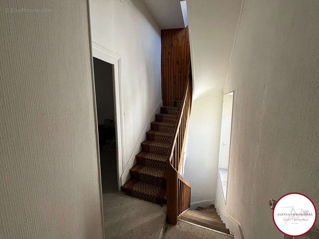 Appartement à SAINT-AMAND-MONTROND