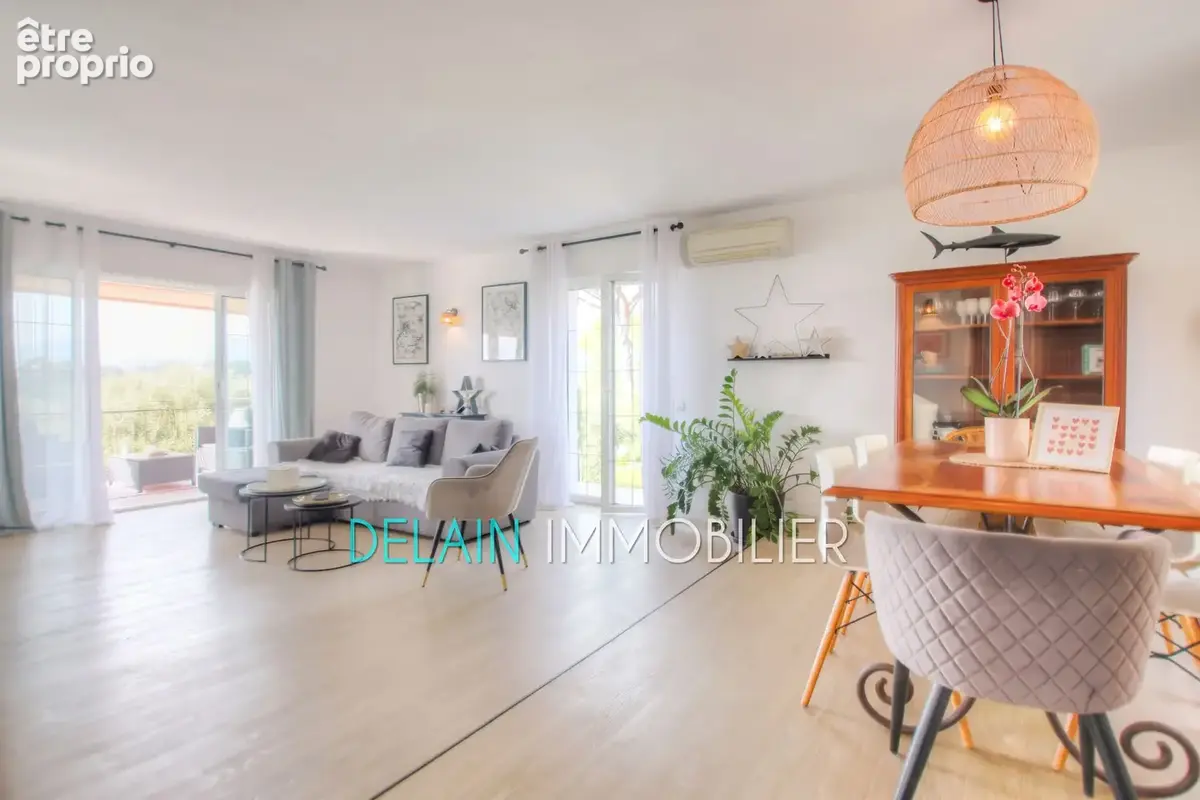 Maison 7 pièces 233 m² à vendre à Cagnes-Sur-Mer (06800) - photo 3