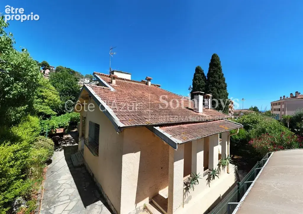 Villefranche-sur-Mer, villa à rénover dans un environnement résidentiel recherché - photo 8