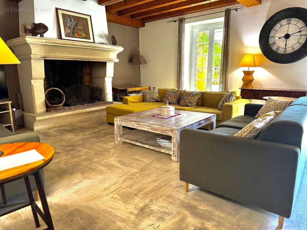 Maison de charme en pierre - 18e siècle - Triangle Orange / Uzès / Châteauneuf-du-Pape - photo 6