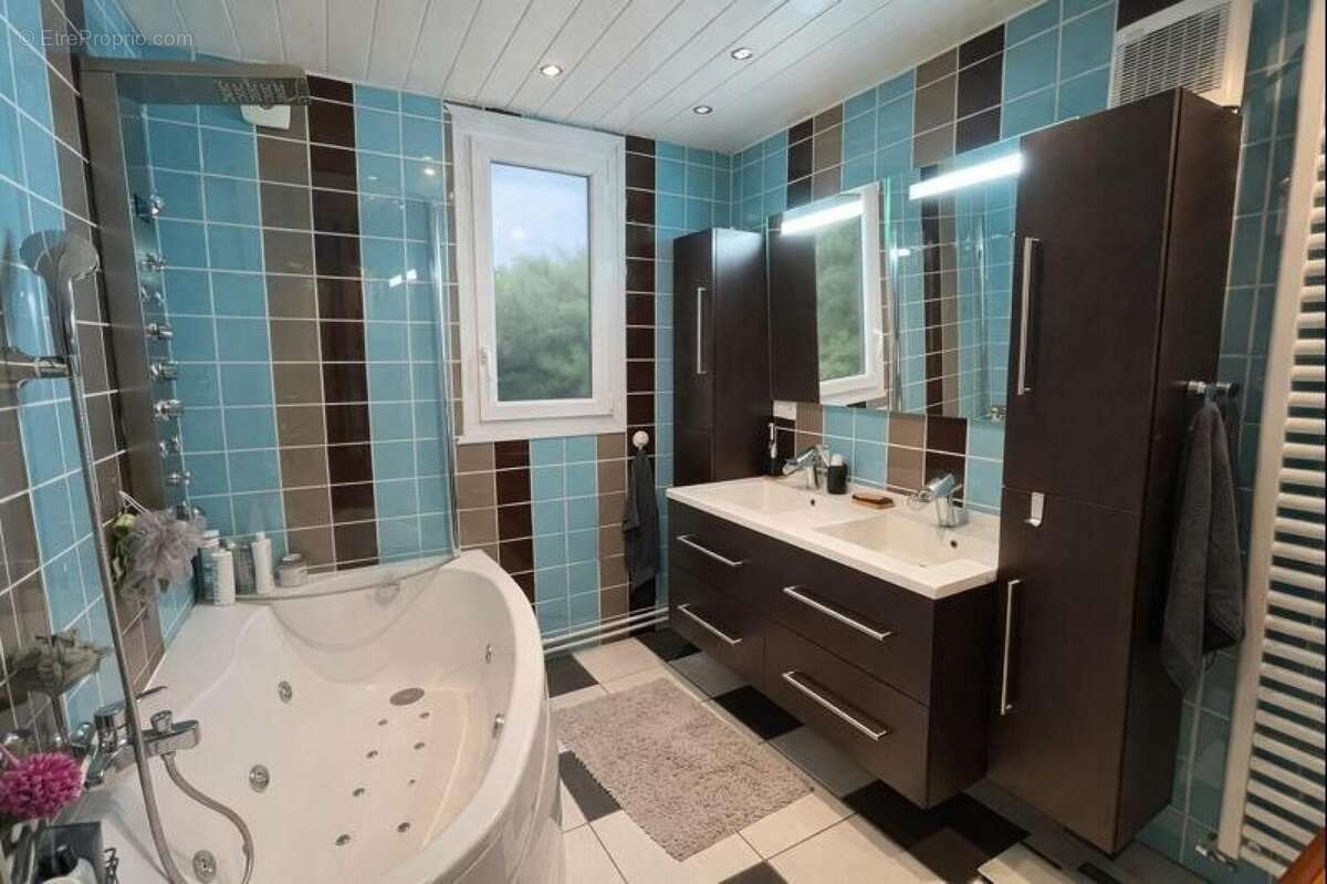 Photo 8 - Maison à BONDY