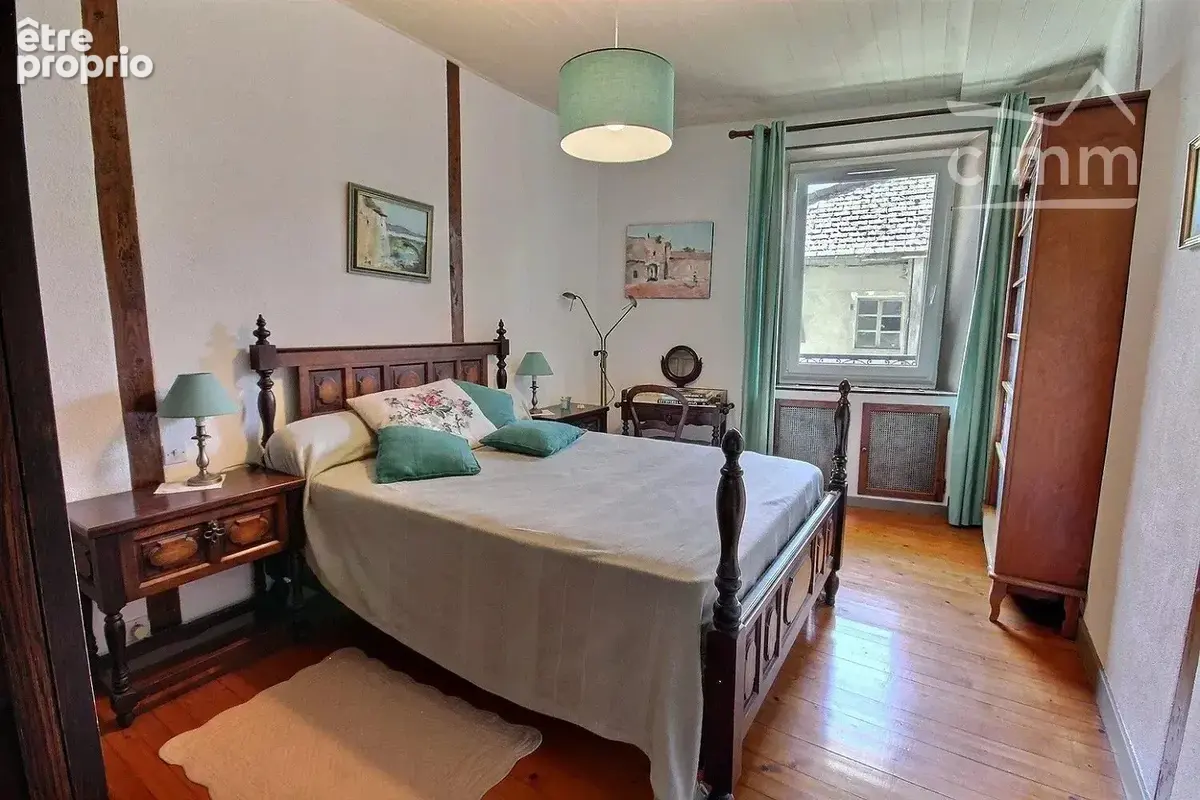 A vendre maison de ville 228 m2 la rochette 73110 - photo 5