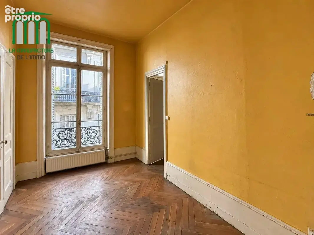 Secteur Hôtel de ville appartement T3 à rénover - photo 14