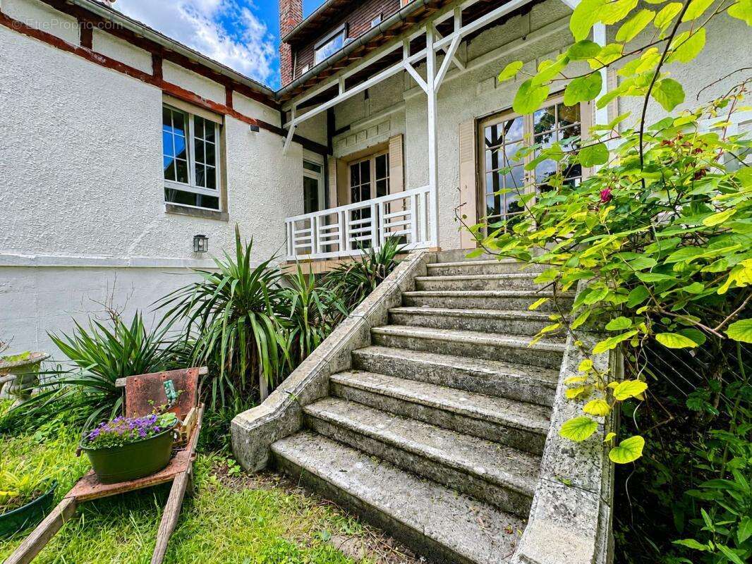 Maison anglo-normande 4 chambres - photo 3