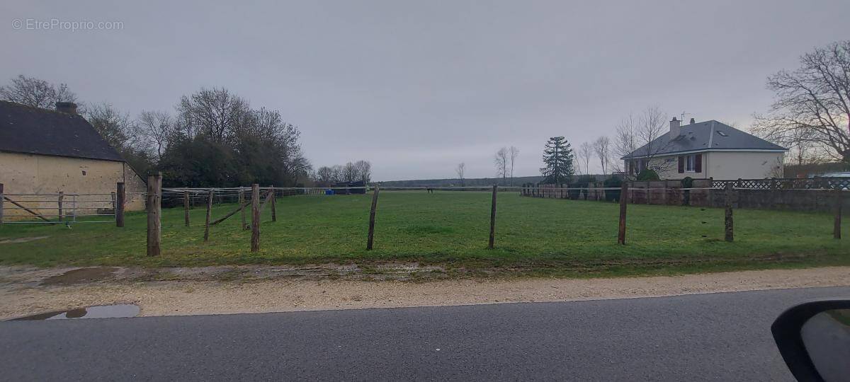Terrain à LA FRAMBOISIERE
