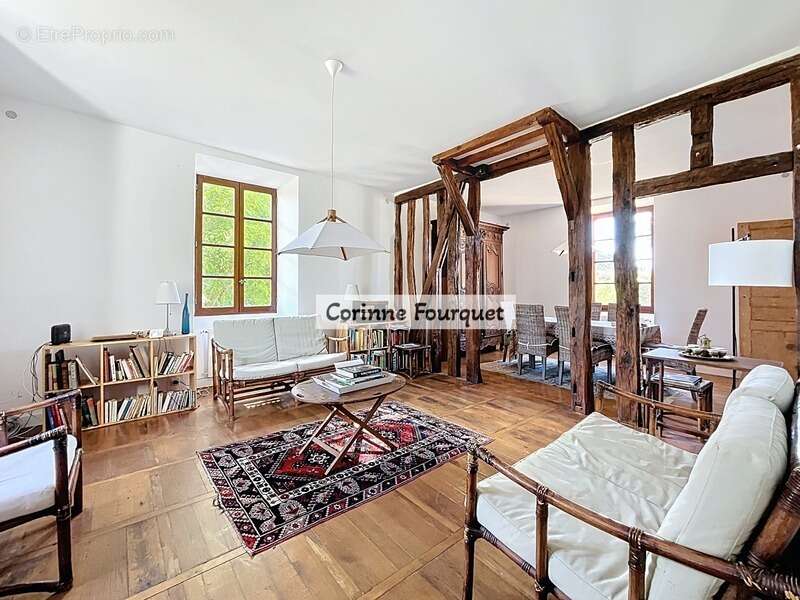 Maison de Maître avec Dépendances - Gîte - Piscine - Parc - photo 4