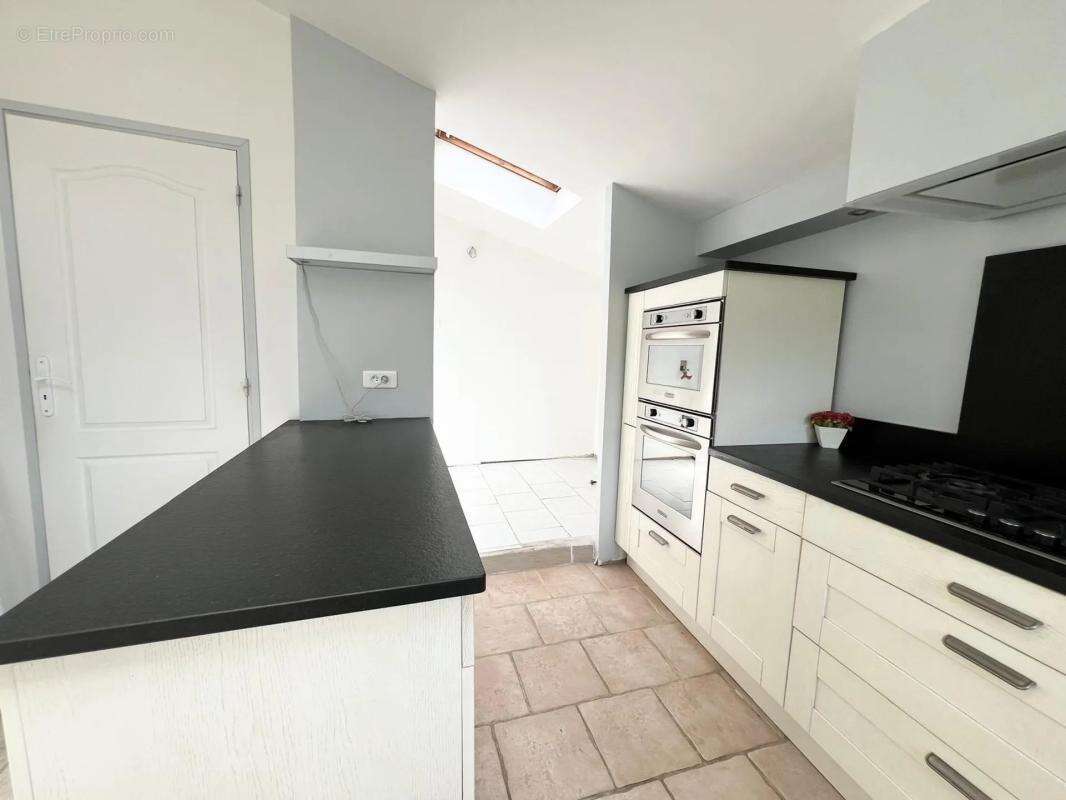 Maison à SAINT-CYR-SUR-LOIRE