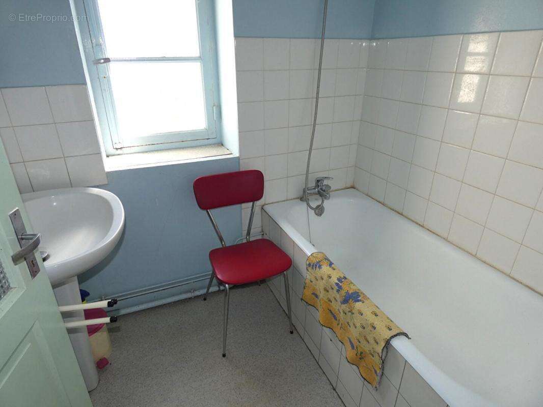 Maison à SAINTE-EULALIE-D&#039;ANS