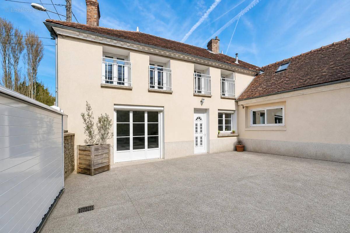 Maison à SAVINS