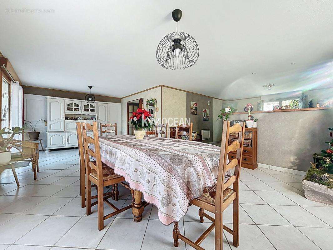 Maison à BEUZEC-CAP-SIZUN